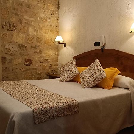 Hostal Decerca Prádena 外观 照片