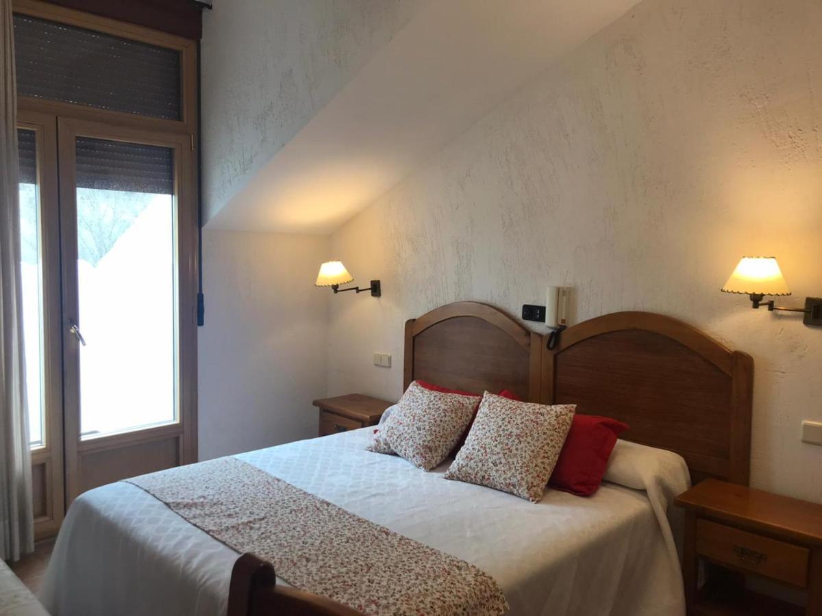 Hostal Decerca Prádena 客房 照片