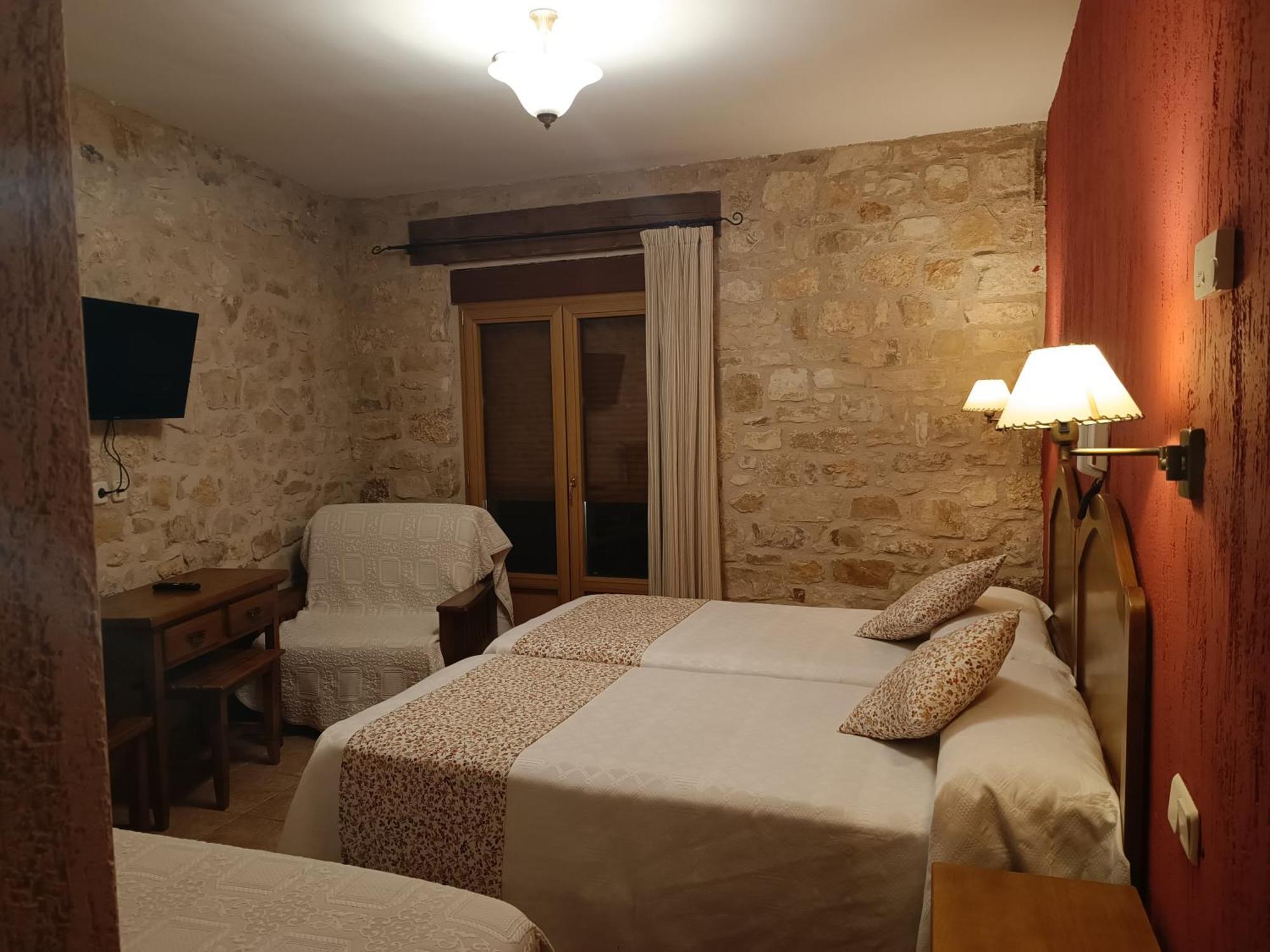 Hostal Decerca Prádena 客房 照片